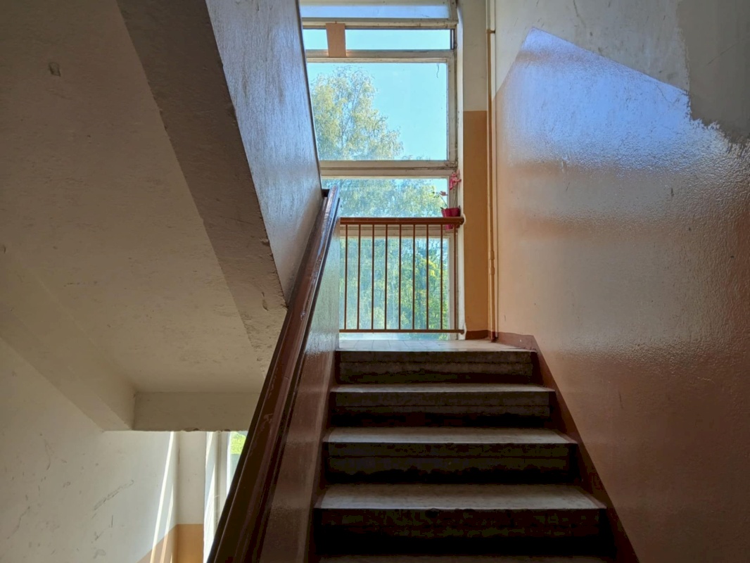 Põhja-Pärnumaa vald, Tootsi alev, Kooli 1