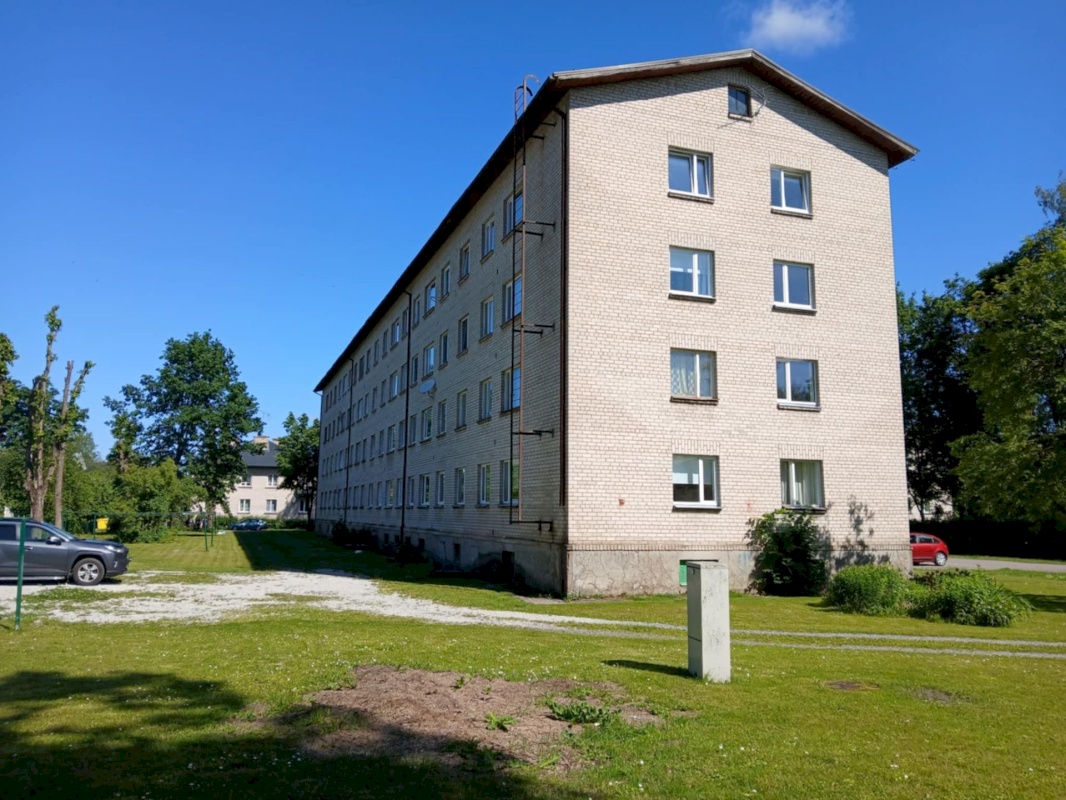 Põhja-Pärnumaa vald, Tootsi alev, Kooli 1