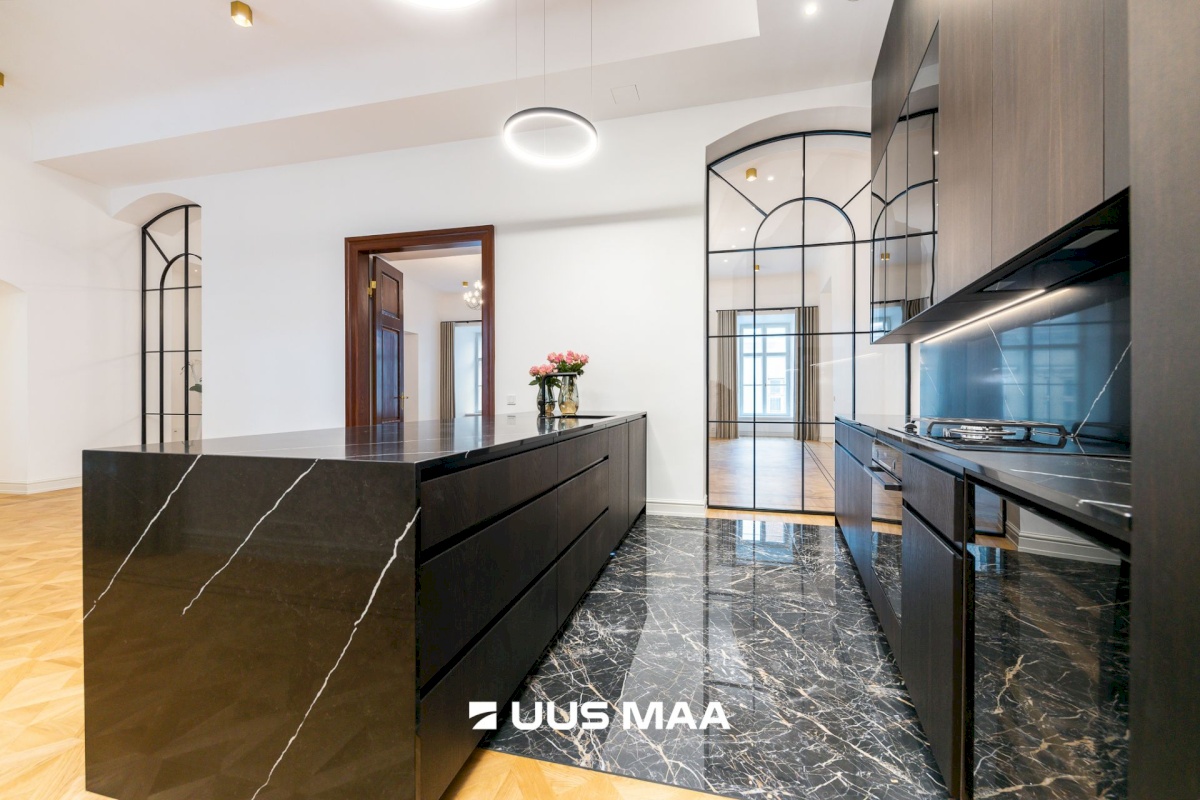 Tallinn, Kesklinna linnaosa, Vanalinna, Lai tn 13