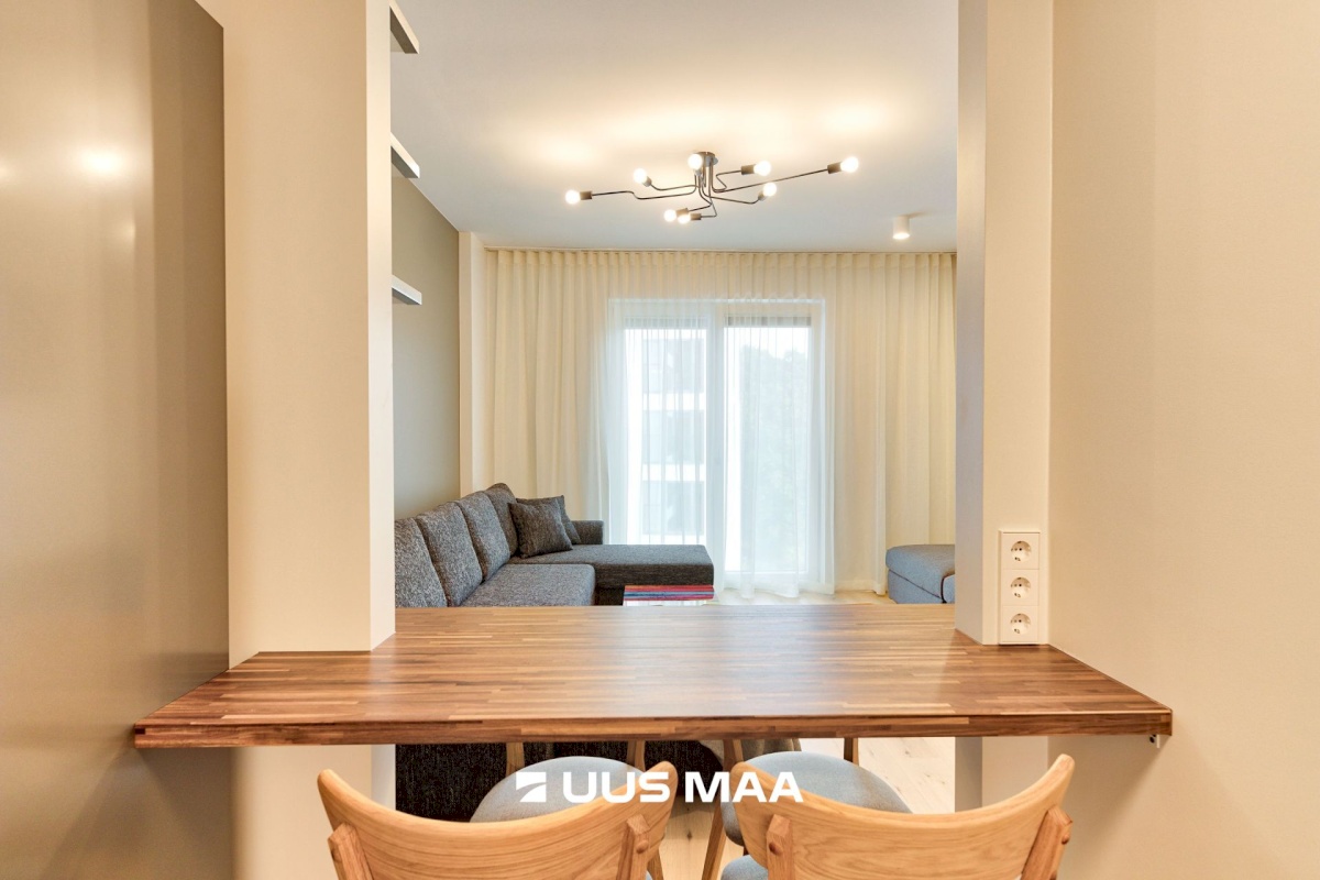 Tallinn, Kesklinna linnaosa, Pärnu mnt 33