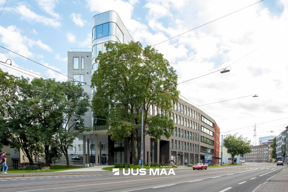 Tallinn, Kesklinna linnaosa, Pärnu mnt 33