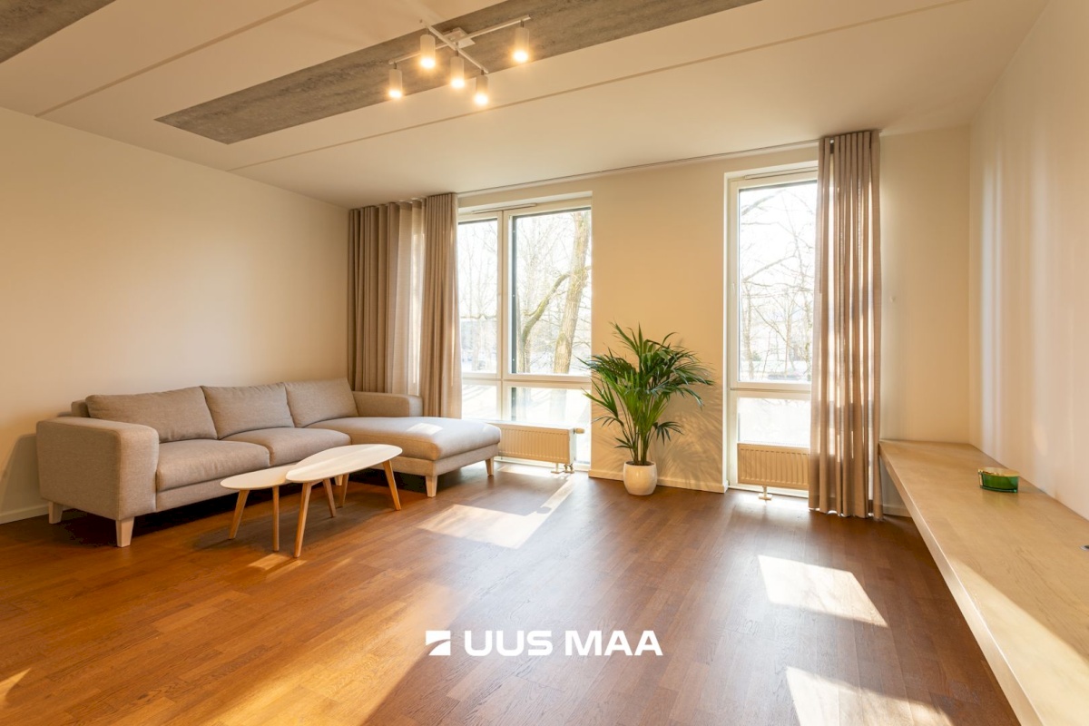 Tallinn, Kesklinna linnaosa, Kadriorg, Liivaoja 4b