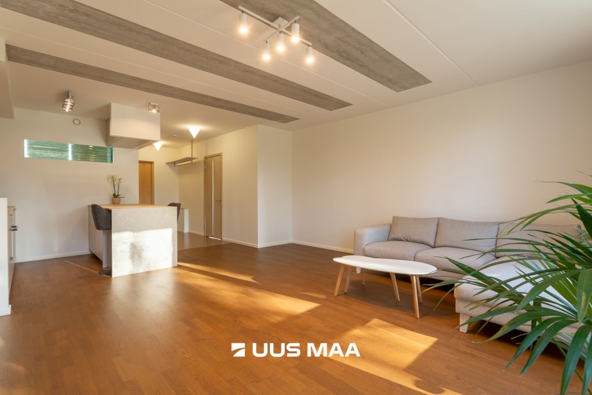 Tallinn, Kesklinna linnaosa, Kadriorg, Liivaoja 4b