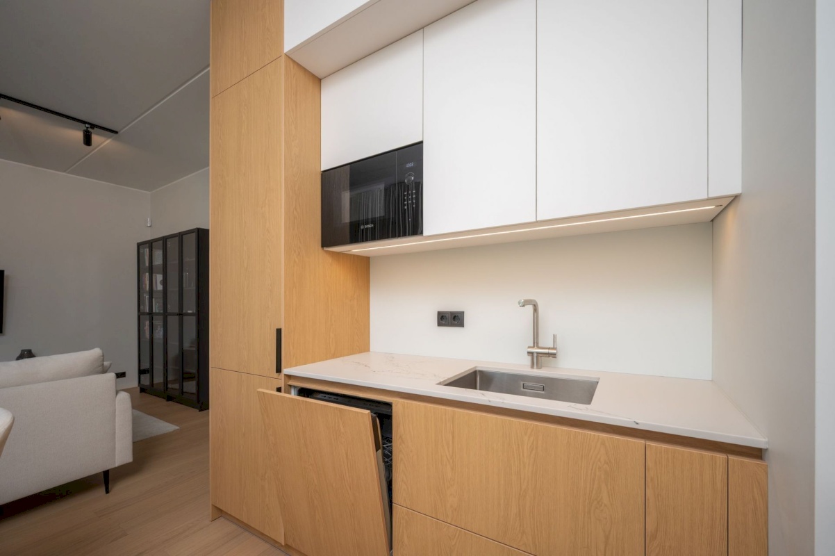 Tallinn, Lasnamäe linnaosa, Ülemiste, Tuletorni 14