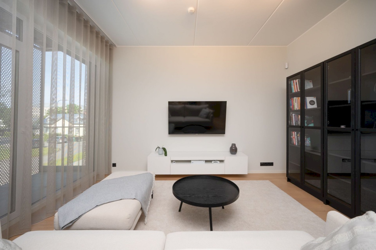 Tallinn, Lasnamäe linnaosa, Ülemiste, Tuletorni 14