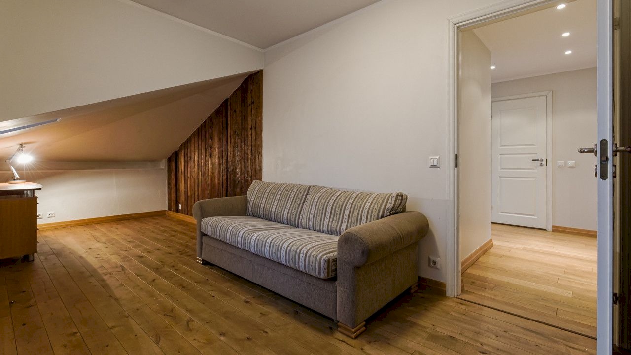 Tallinn, Kesklinna linnaosa, Sulevimägi 2