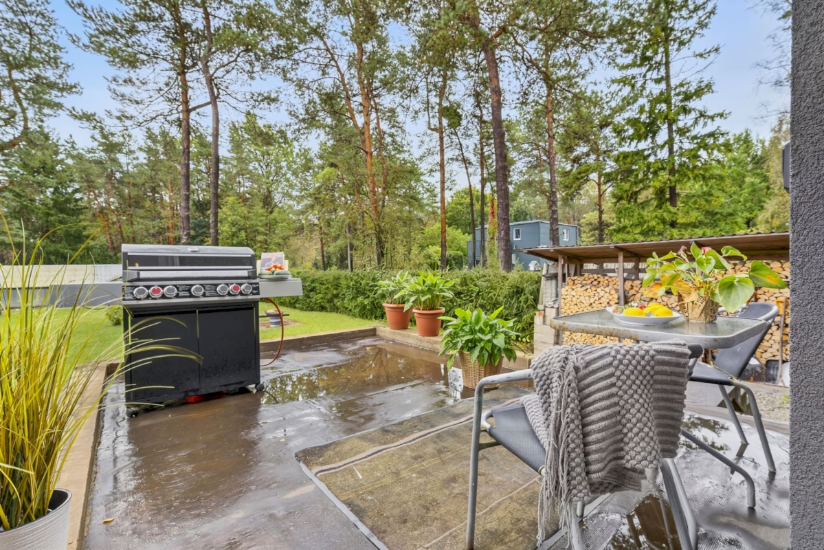 Tallinn, Nõmme linnaosa, Pääsküla, Vabaduse pst 201