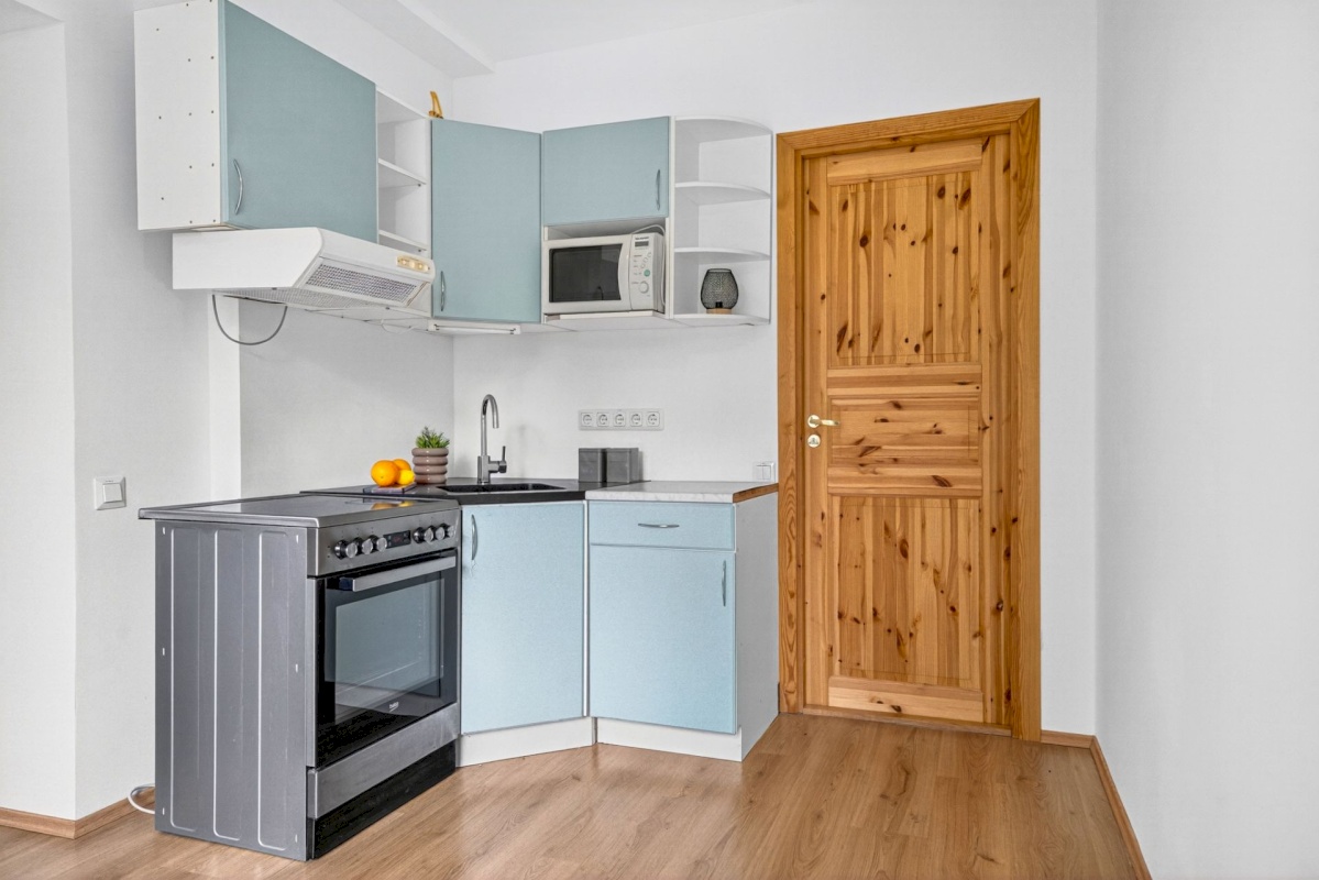 Tallinn, Nõmme linnaosa, Pääsküla, Vabaduse pst 201