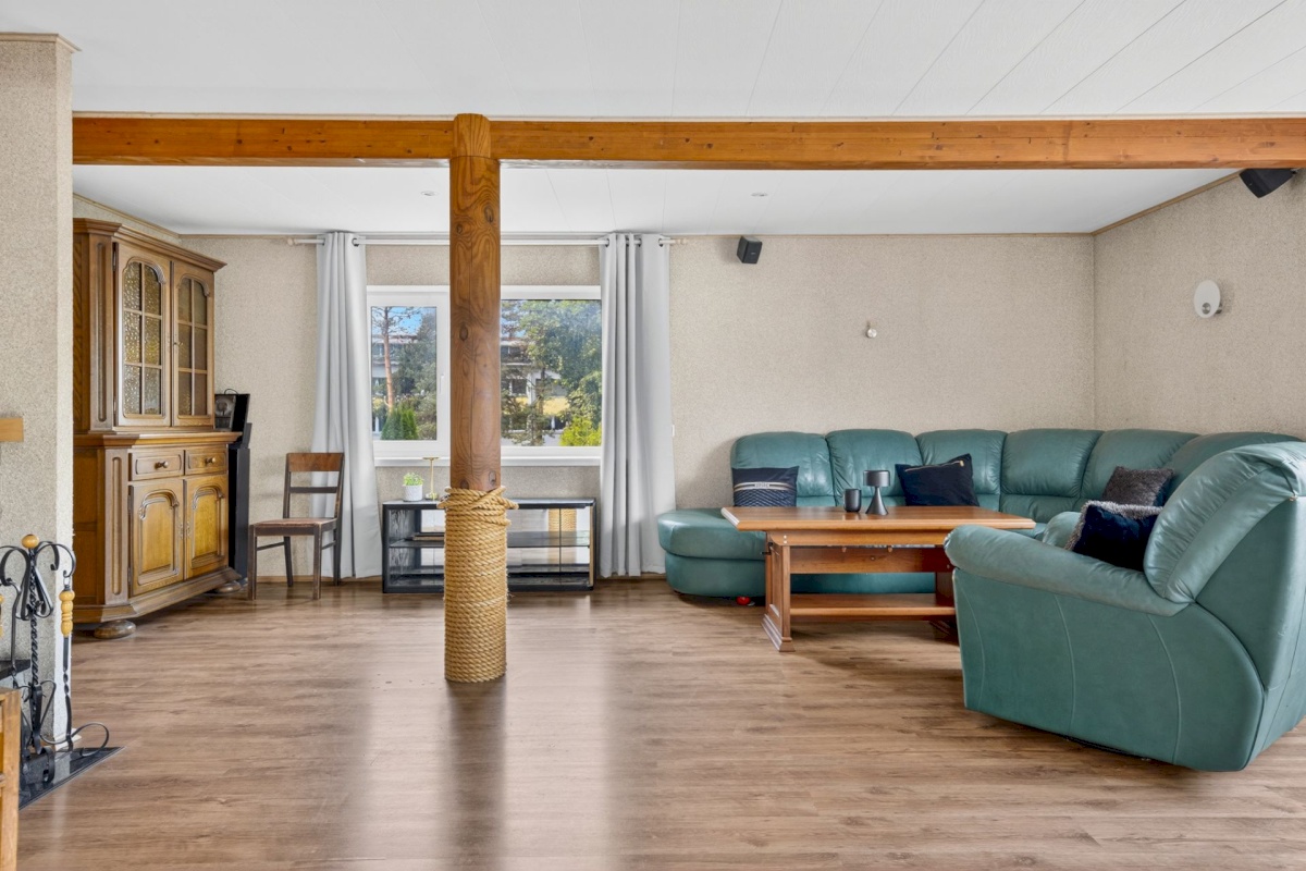 Tallinn, Nõmme linnaosa, Pääsküla, Vabaduse pst 201