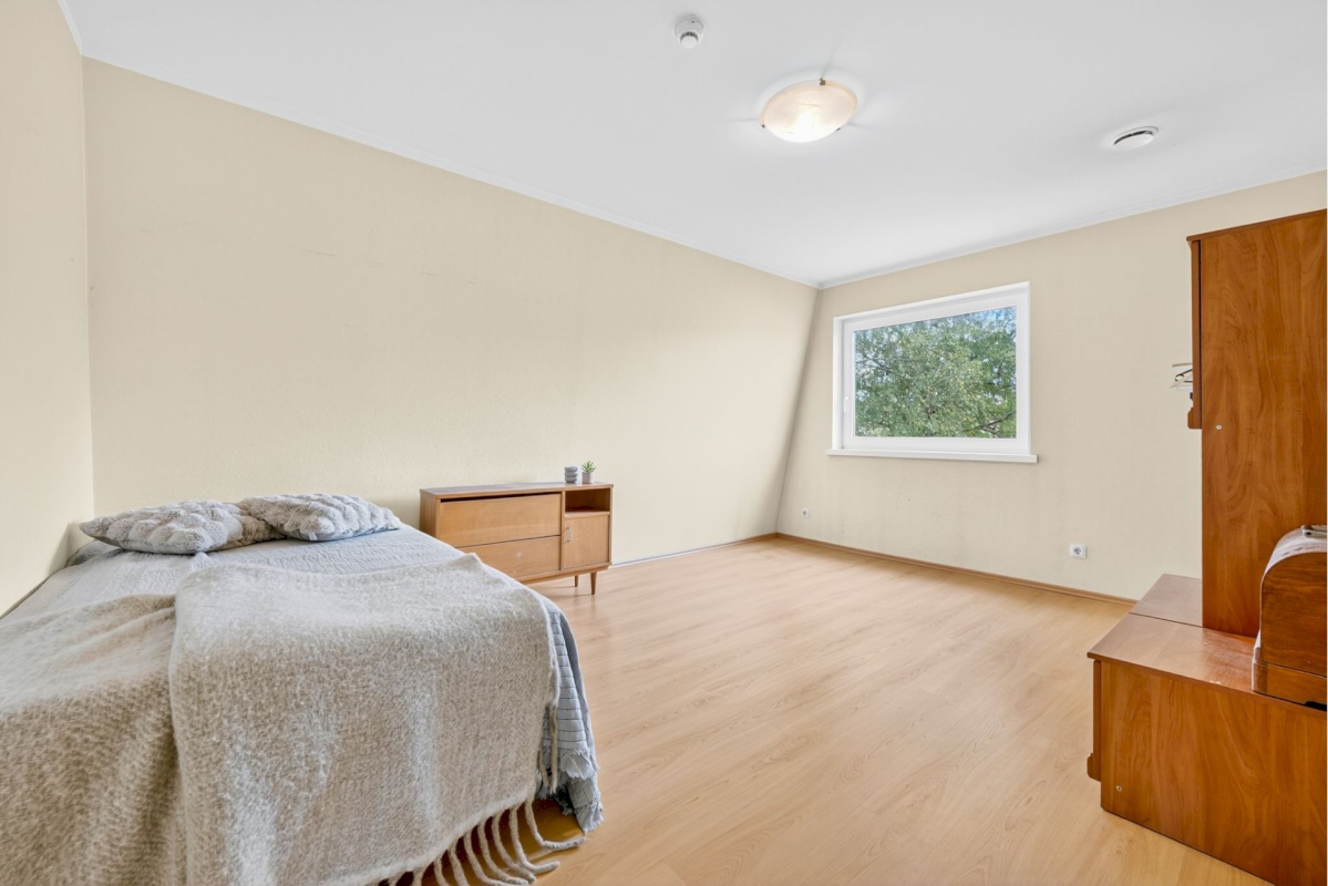 Tallinn, Nõmme linnaosa, Pääsküla, Vabaduse pst 201