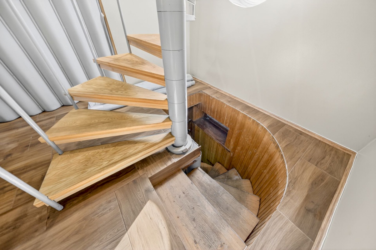 Tallinn, Nõmme linnaosa, Pääsküla, Vabaduse pst 201