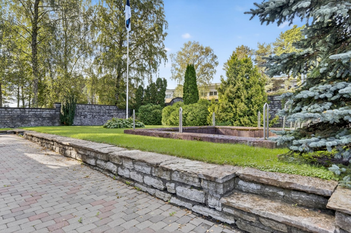 Tallinn, Nõmme linnaosa, Pääsküla, Vabaduse pst 201