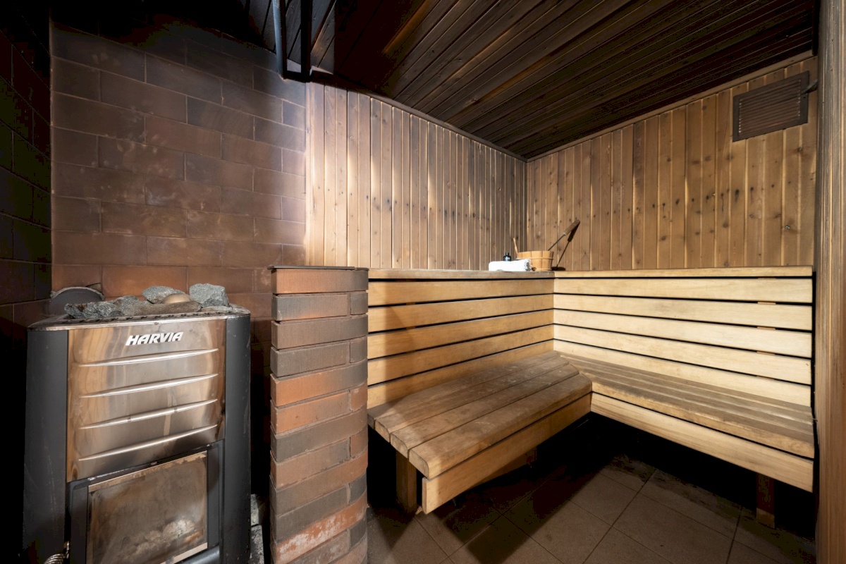 Tallinn, Nõmme linnaosa, Pääsküla, Vabaduse pst 201