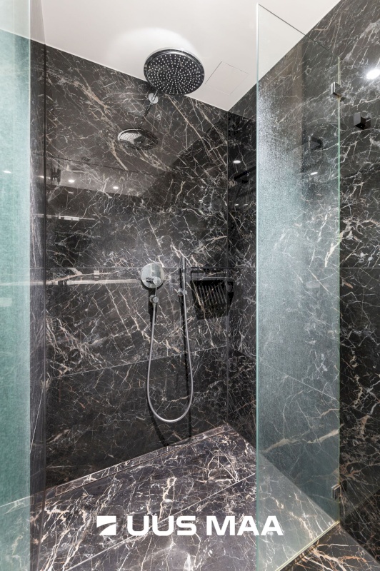 Tallinn, Kesklinna linnaosa, Südalinn, Pärnu mnt 33