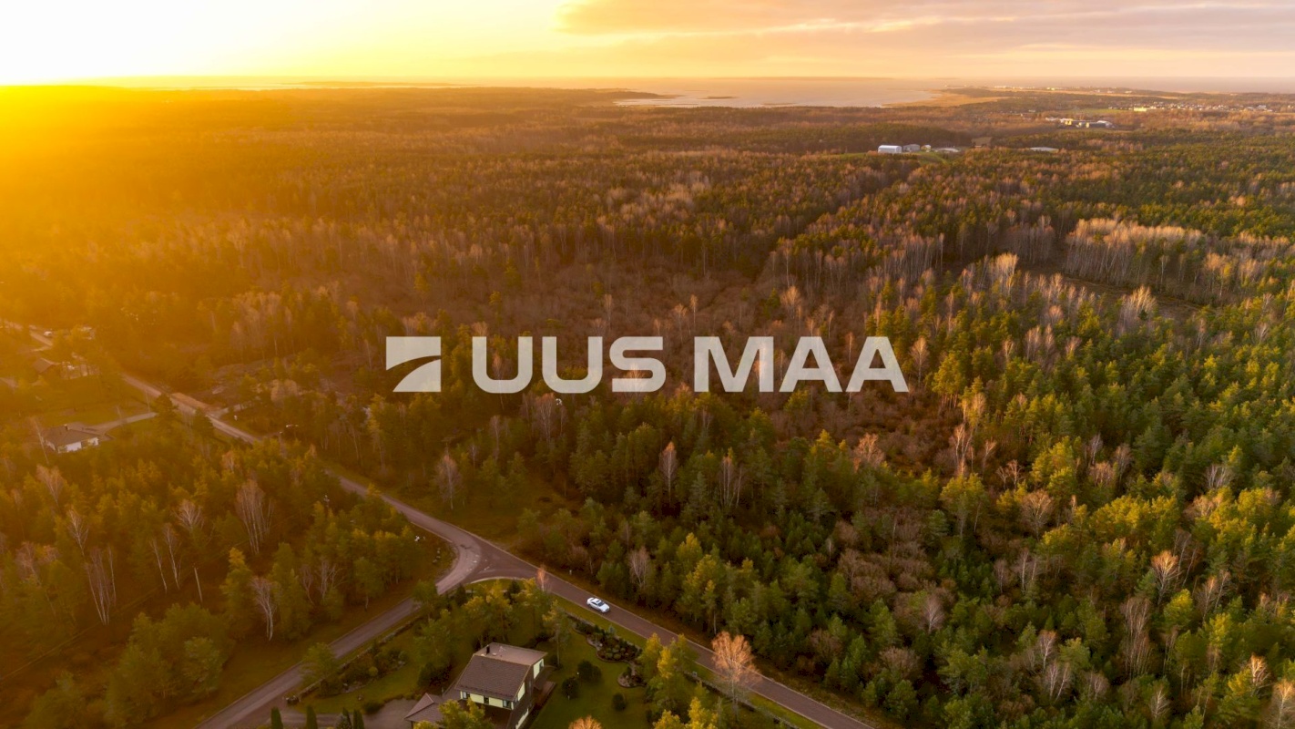 Saaremaa vald, Upa küla, Kaarli tee 10