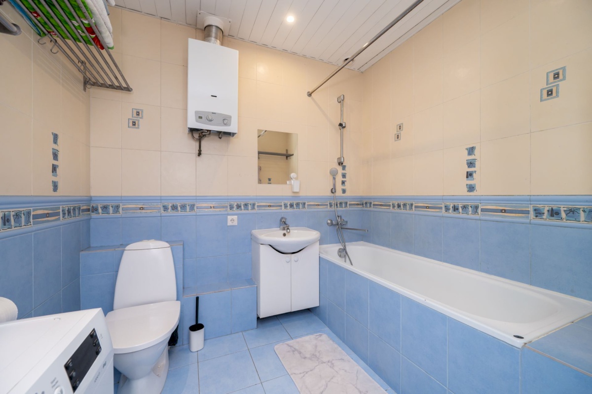 Tallinn, Kesklinna linnaosa, Raua, Narva mnt 14