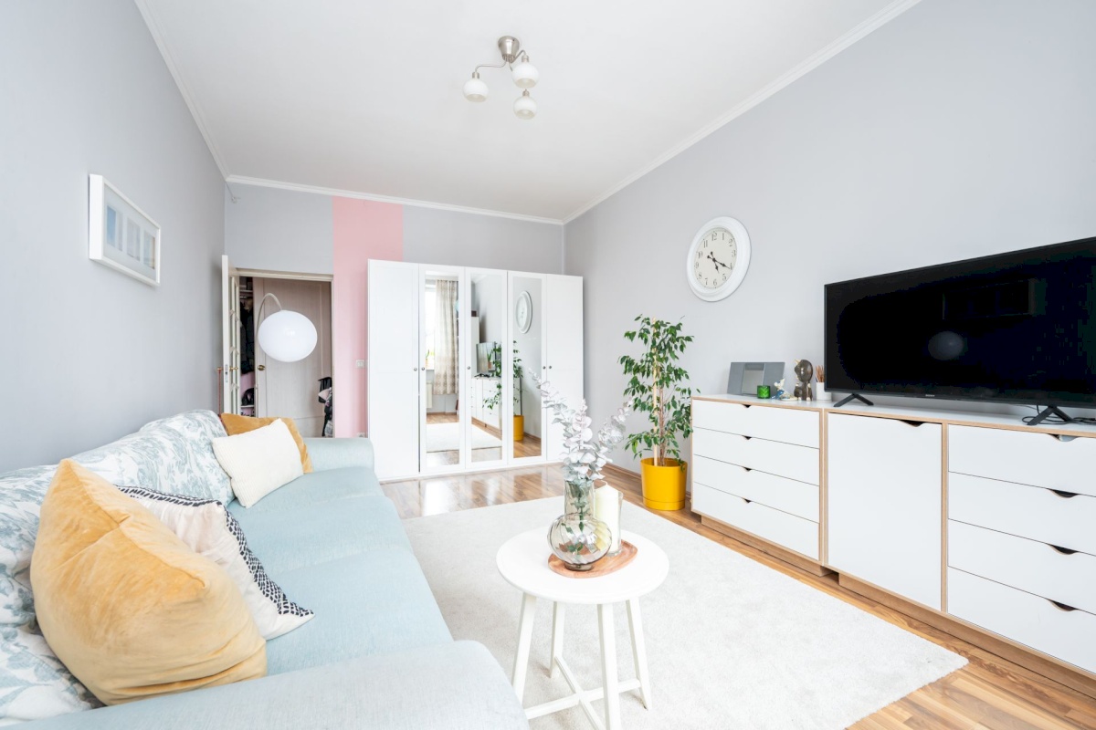 Tallinn, Kesklinna linnaosa, Raua, Narva mnt 14