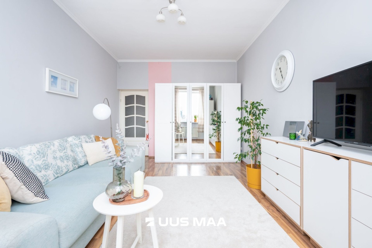 Tallinn, Kesklinna linnaosa, Raua, Narva mnt 14