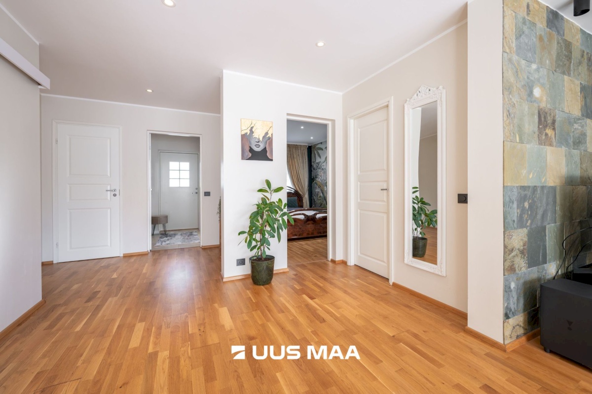 Raasiku vald, Raasiku alevik, Tallinna mnt 33-1