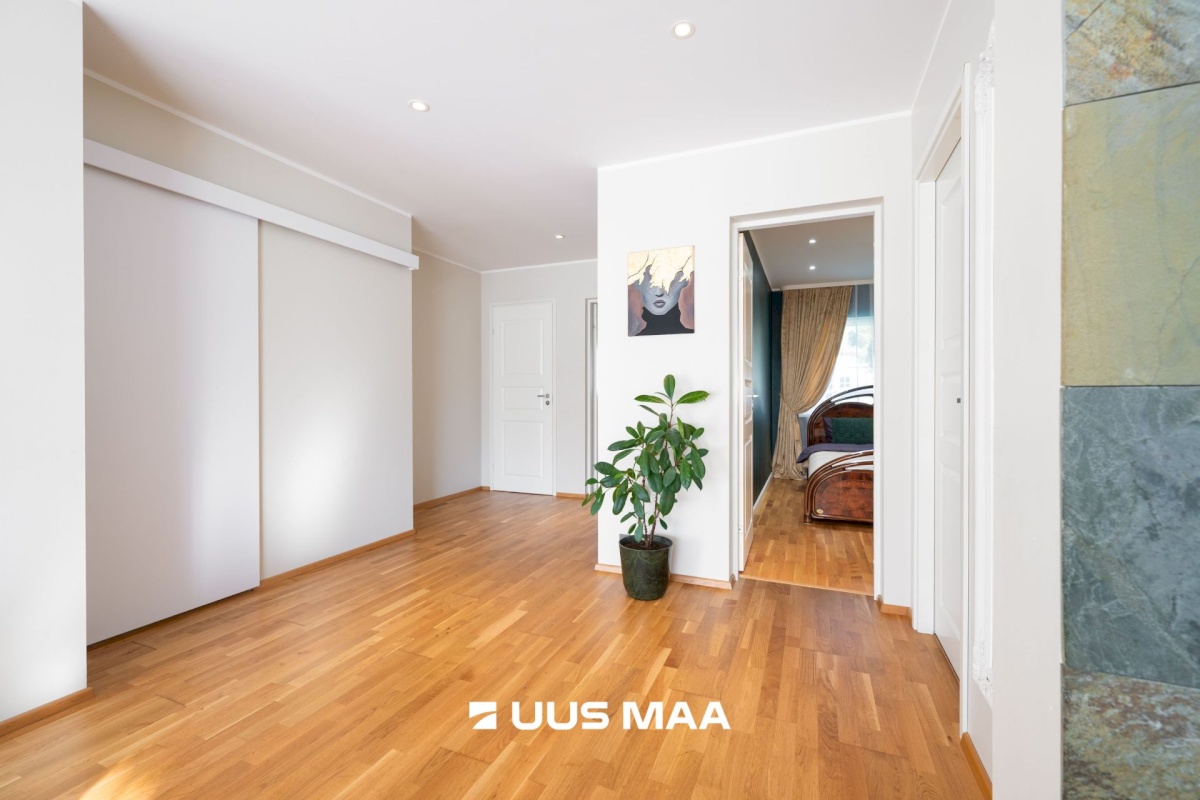 Raasiku vald, Raasiku alevik, Tallinna mnt 33-1