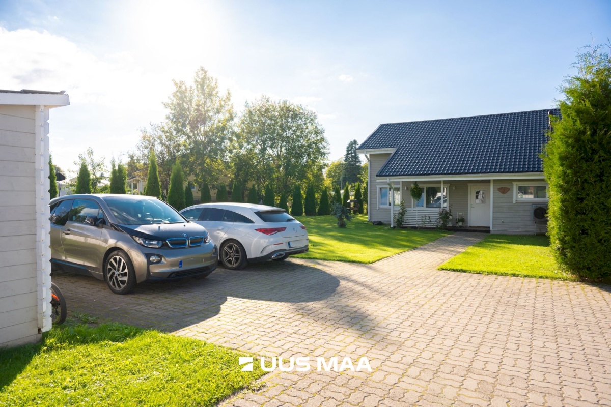 Raasiku vald, Raasiku alevik, Tallinna mnt 33-1