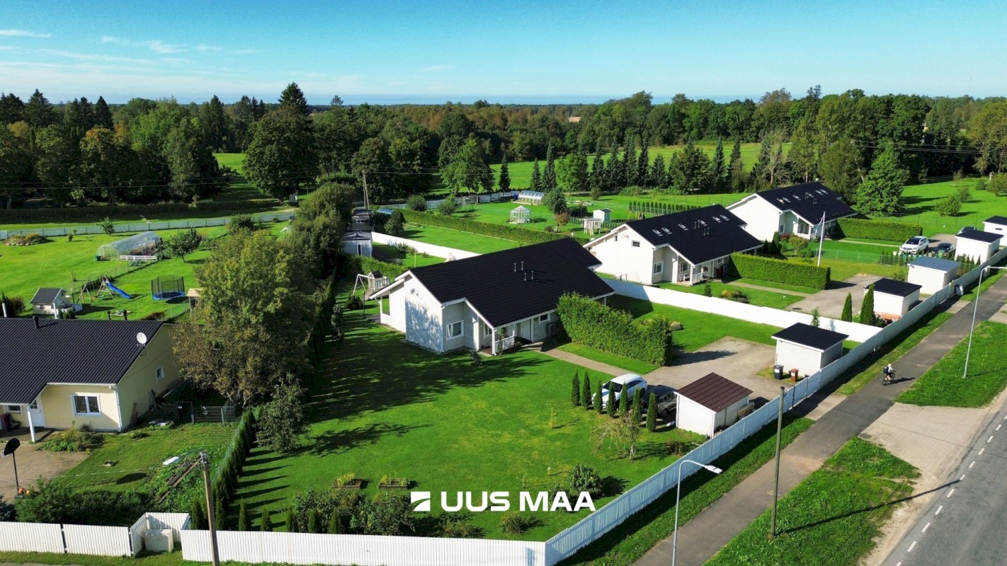 Raasiku vald, Raasiku alevik, Tallinna mnt 33-1