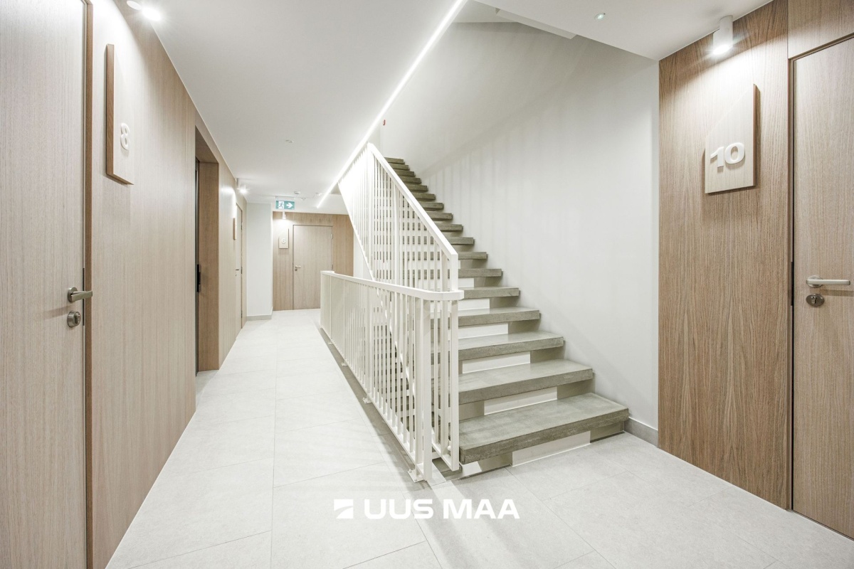 Saue vald, Saue linn, Keskuse 1/2-2