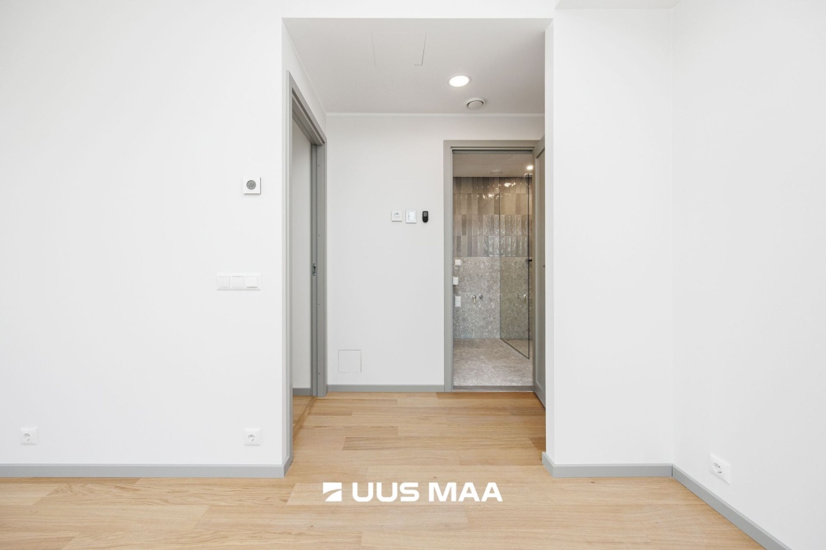 Saue vald, Saue linn, Keskuse 1/2-2