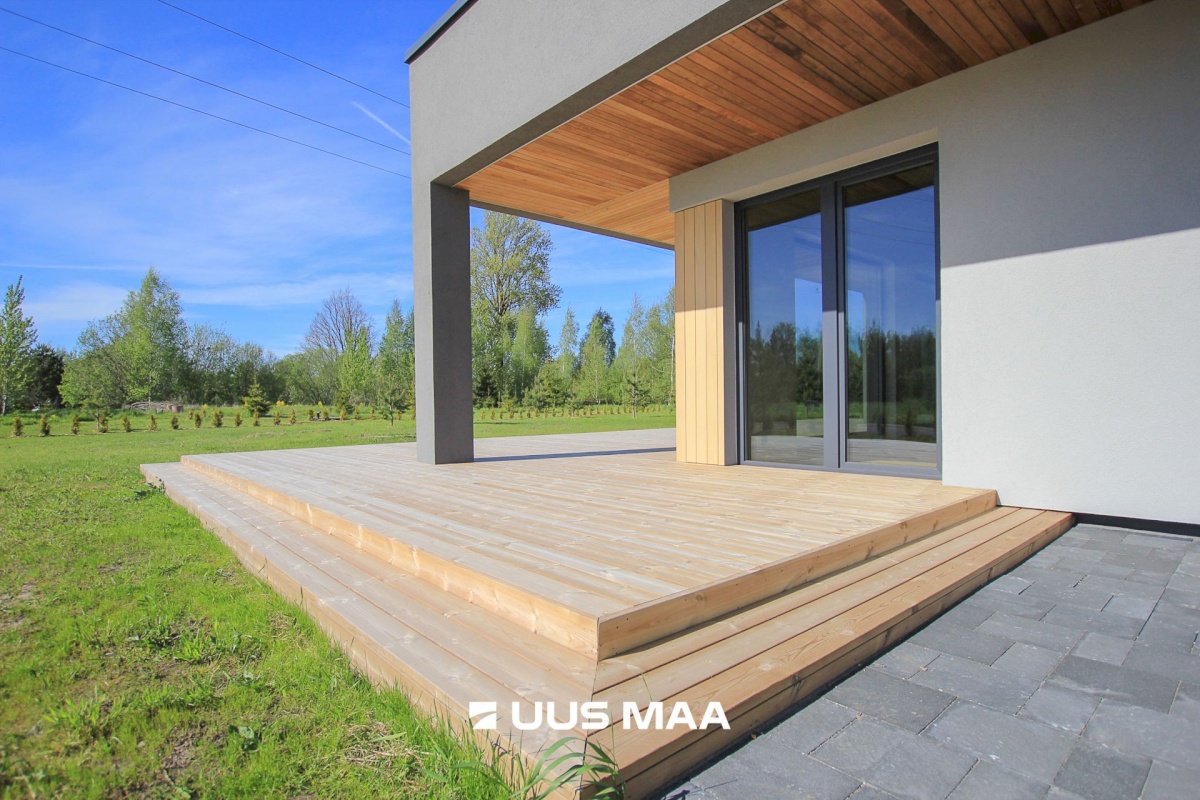 Tori vald, Nurme küla, Köömne tn 4