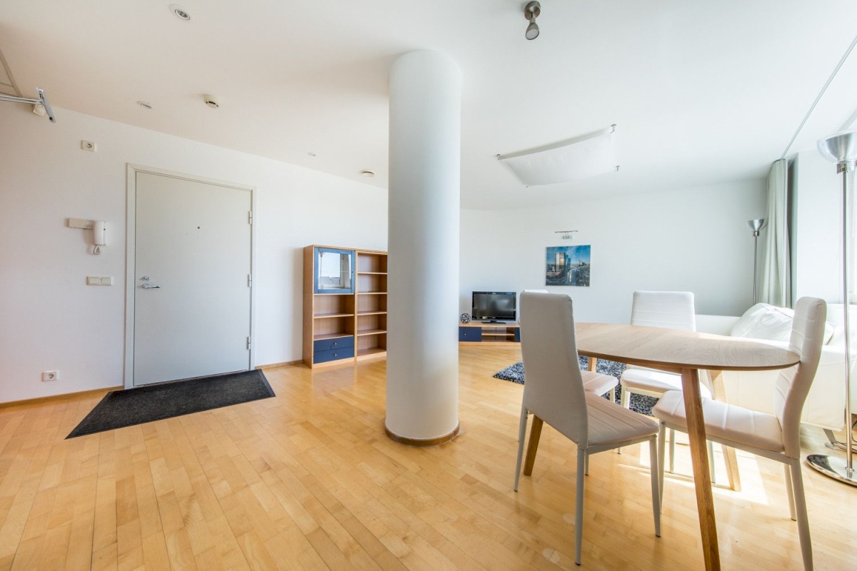 Tallinn, Kesklinna linnaosa, Tartu mnt 18