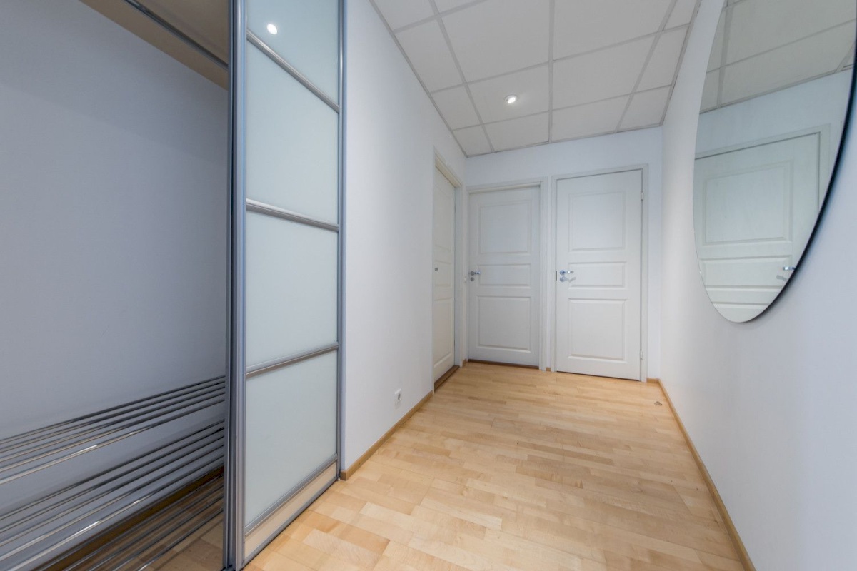 Tallinn, Kesklinna linnaosa, Tartu mnt 18