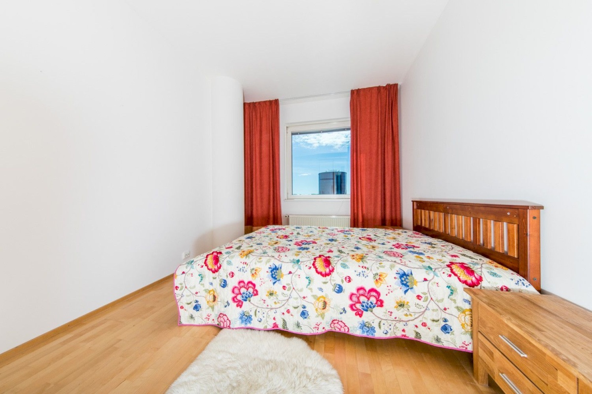 Tallinn, Kesklinna linnaosa, Tartu mnt 18