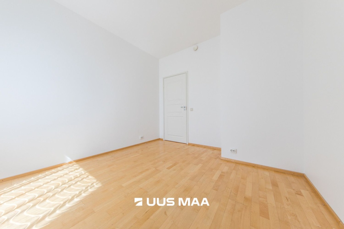 Tallinn, Kesklinna linnaosa, Tartu mnt 18