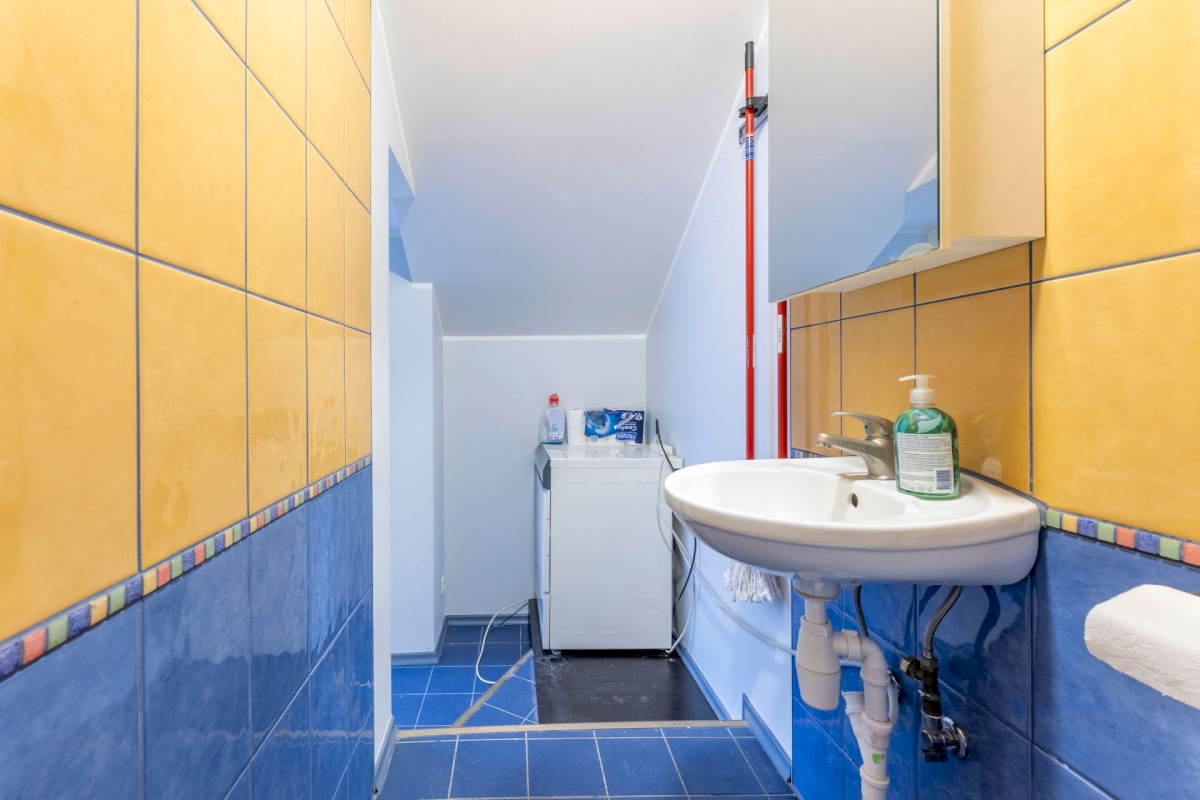 Rakvere linn, Tallinna 49