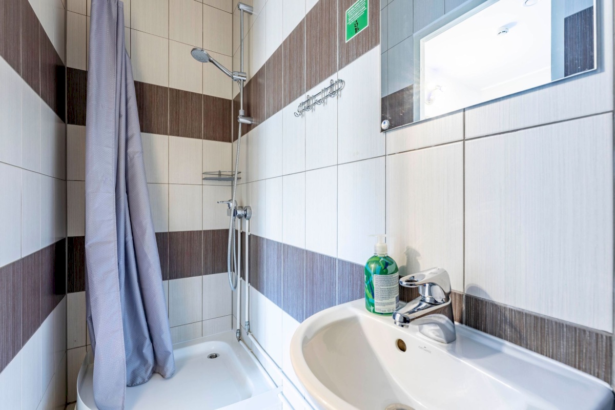 Rakvere linn, Tallinna 49