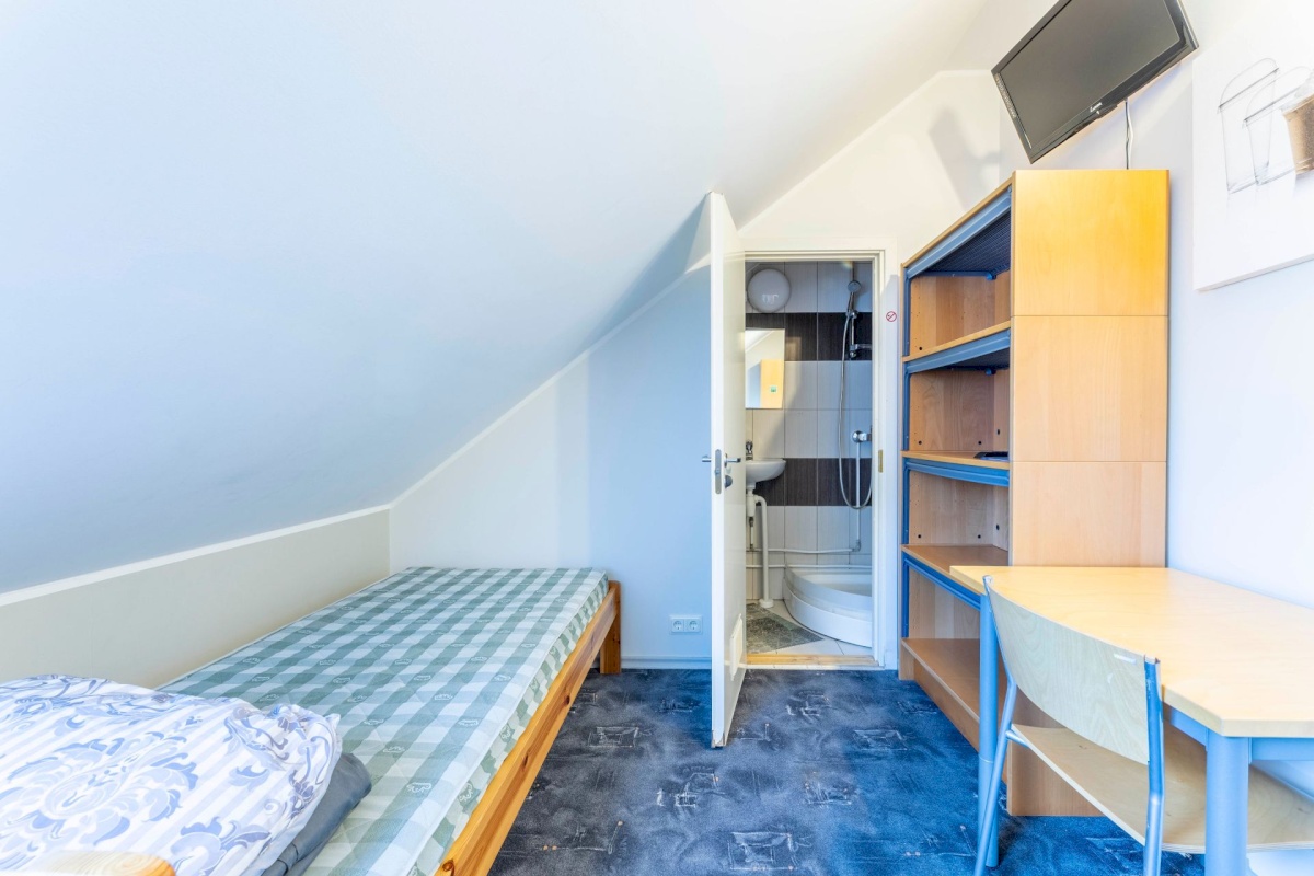 Rakvere linn, Tallinna 49