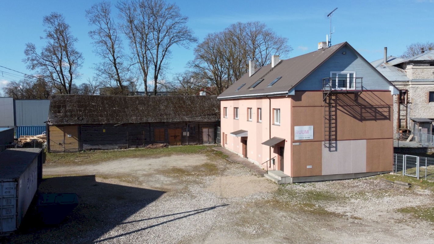 Rakvere linn, Tallinna 49