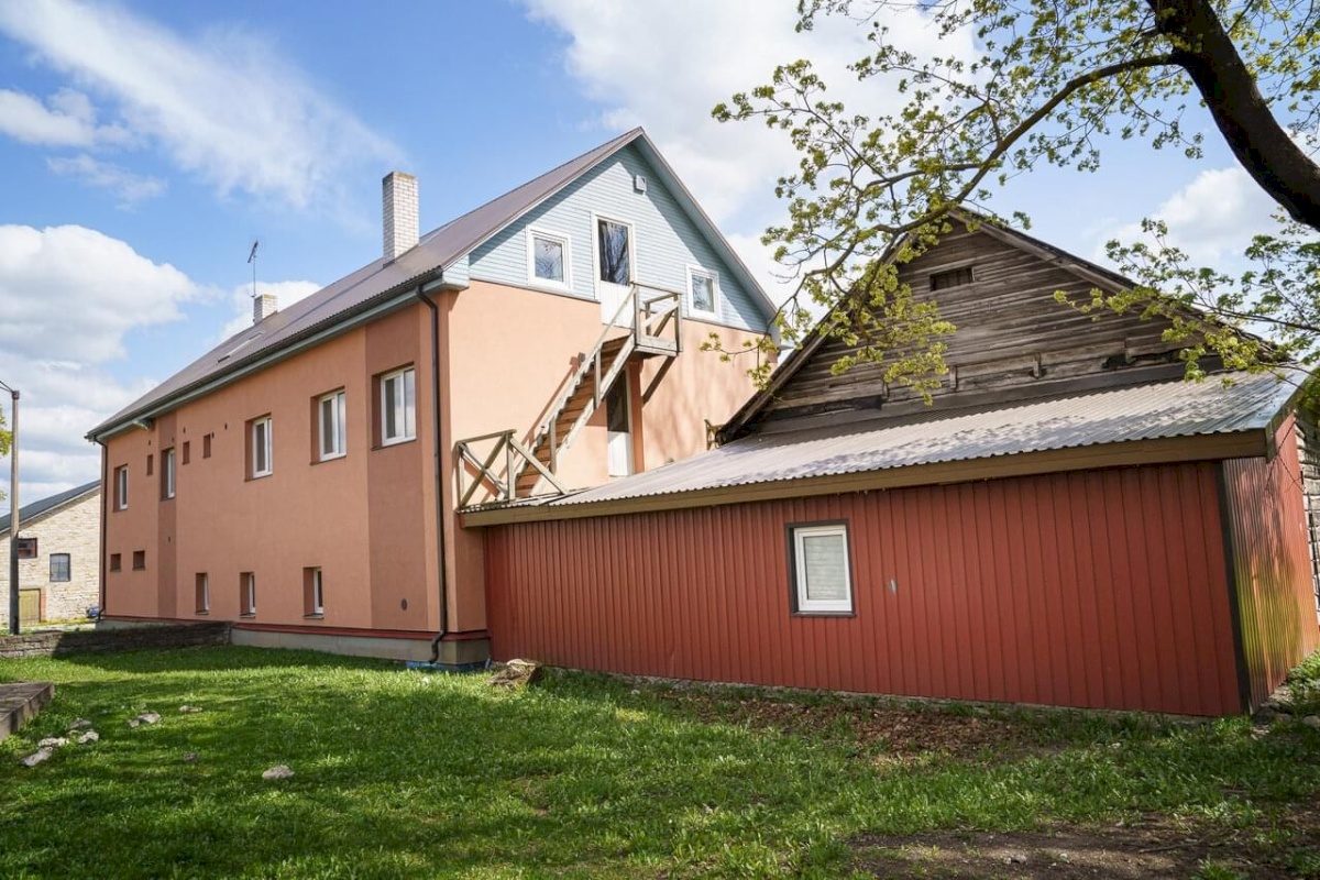 Rakvere linn, Tallinna 49