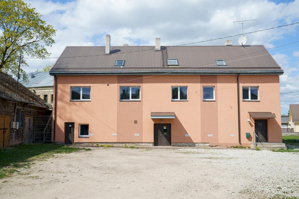 Rakvere linn, Tallinna 49