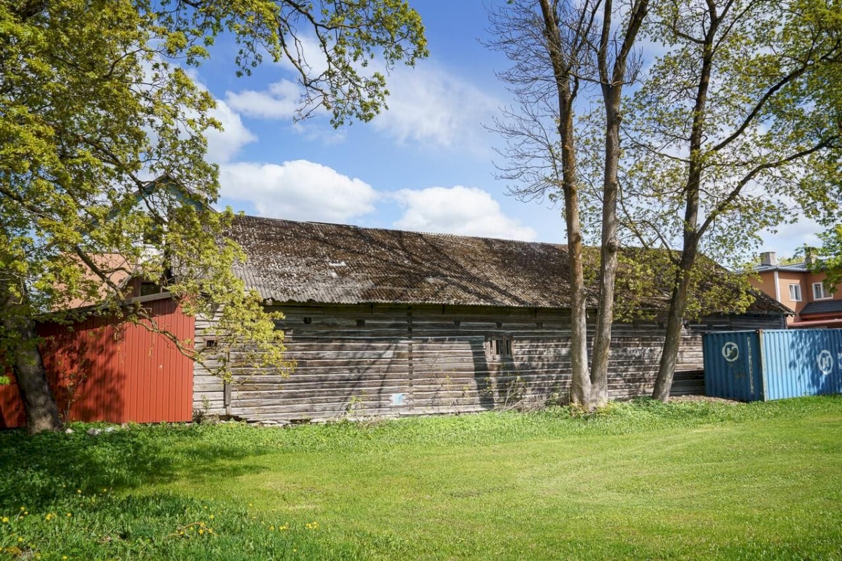 Rakvere linn, Tallinna 49