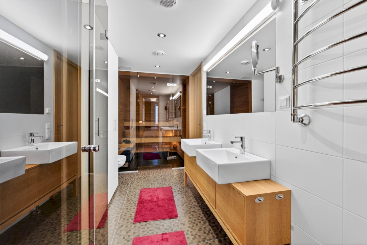 Tallinn, Kesklinna linnaosa, Kadriorg, Liivaoja 6