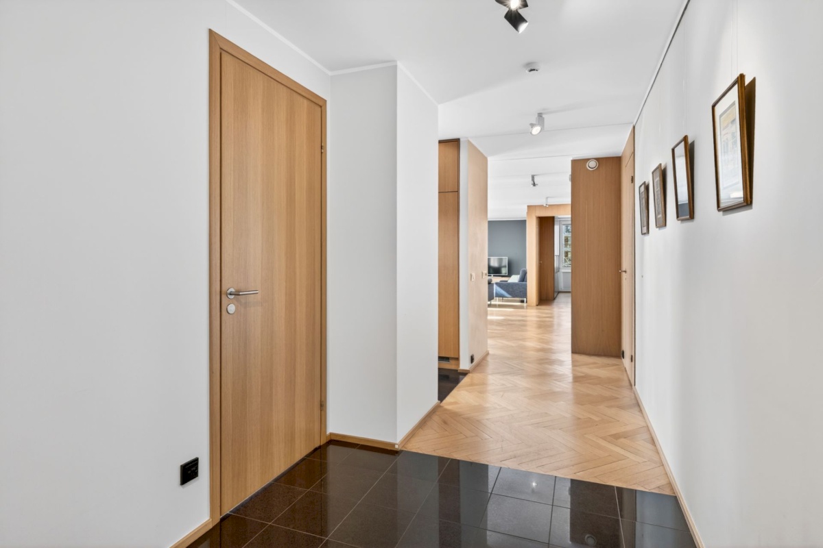 Tallinn, Kesklinna linnaosa, Kadriorg, Liivaoja 6