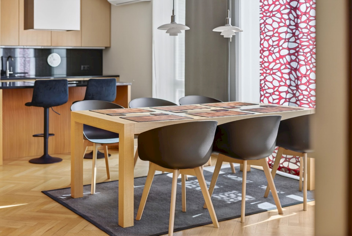 Tallinn, Kesklinna linnaosa, Kadriorg, Liivaoja 6