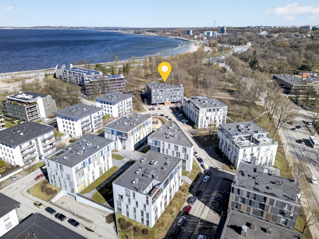 Tallinn, Kesklinna linnaosa, Kadriorg, Liivaoja 6