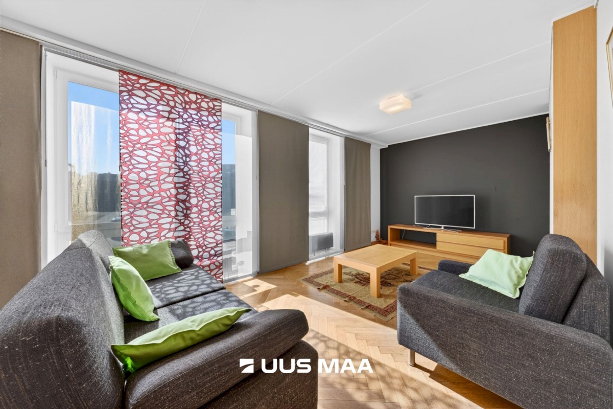 Tallinn, Kesklinna linnaosa, Kadriorg, Liivaoja 6