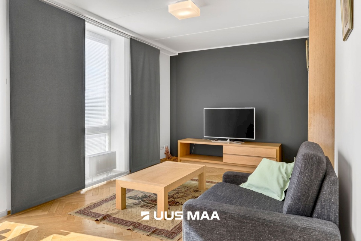 Tallinn, Kesklinna linnaosa, Kadriorg, Liivaoja 6