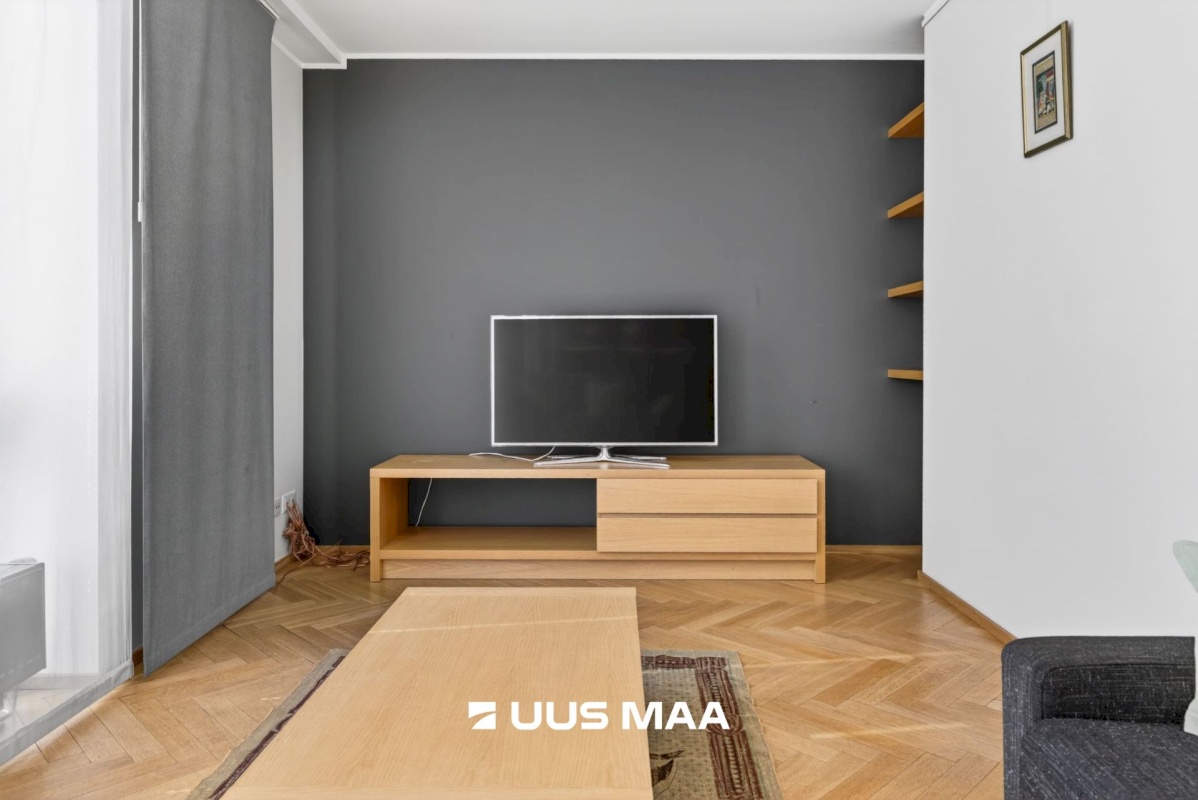 Tallinn, Kesklinna linnaosa, Kadriorg, Liivaoja 6