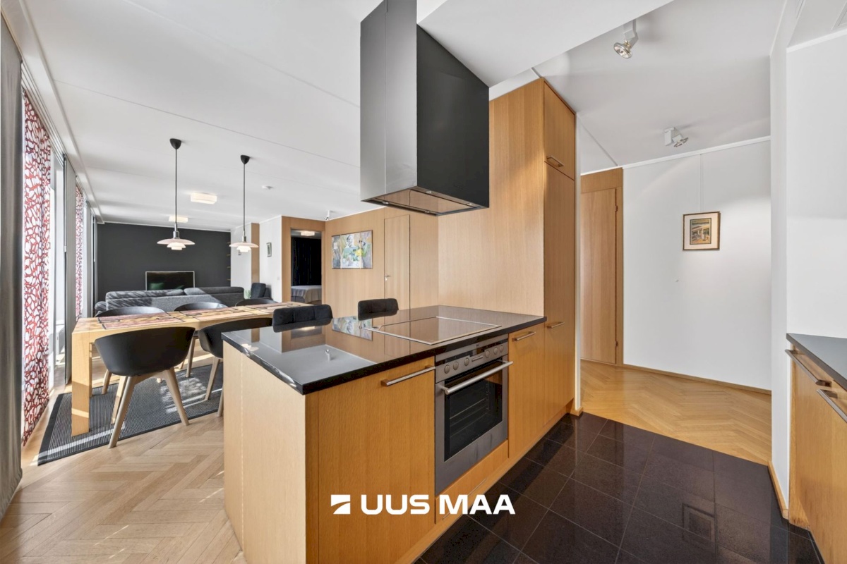 Tallinn, Kesklinna linnaosa, Kadriorg, Liivaoja 6