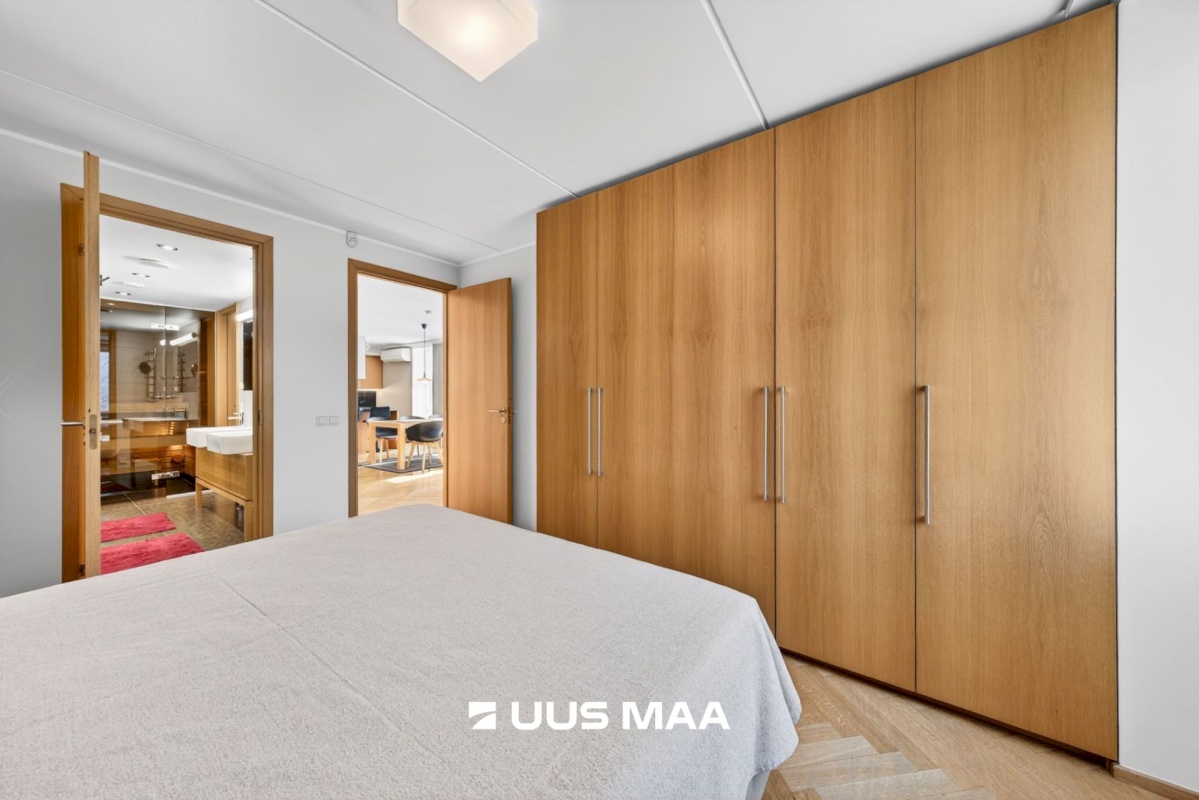 Tallinn, Kesklinna linnaosa, Kadriorg, Liivaoja 6