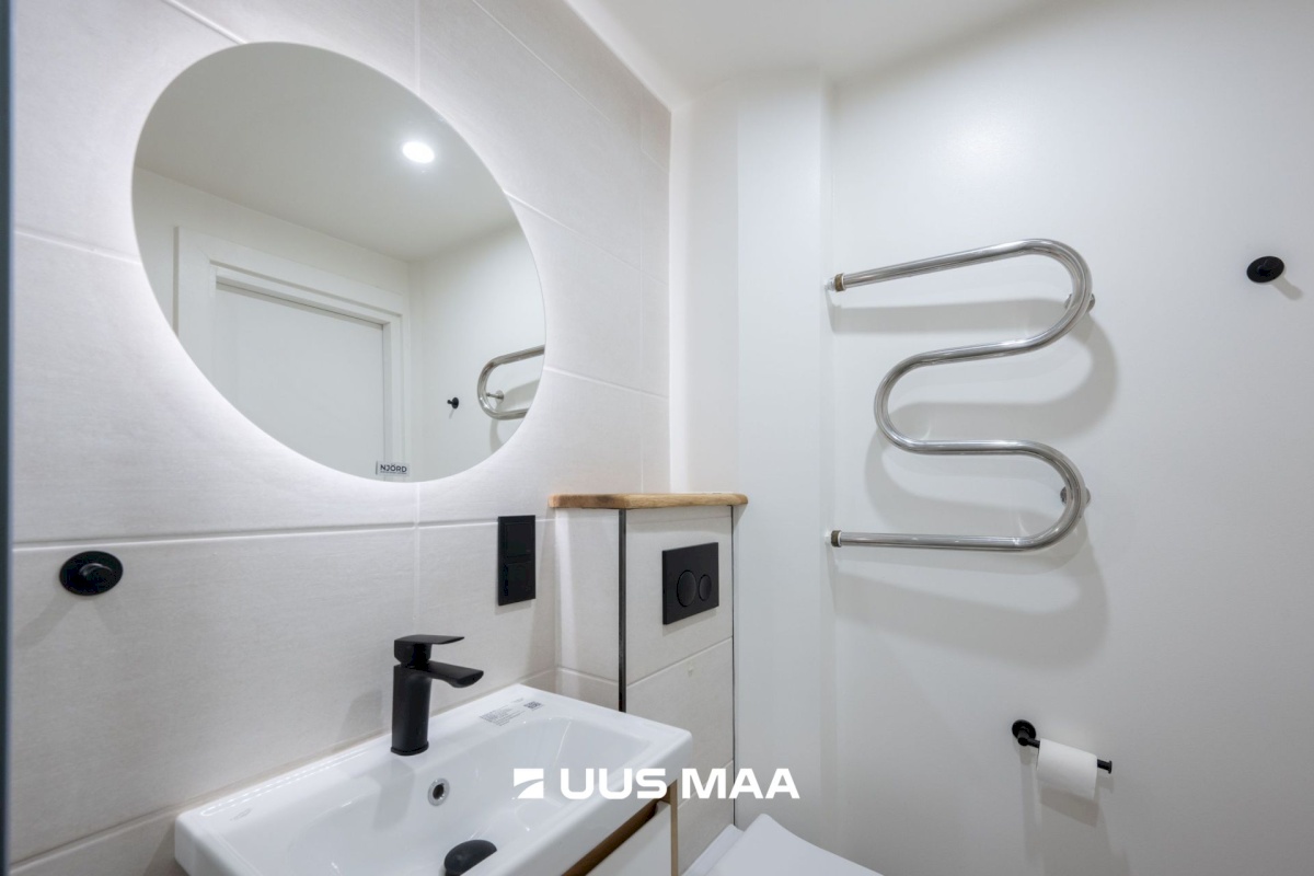 Tallinn, Mustamäe linnaosa, A.H. Tammsaare tee 73